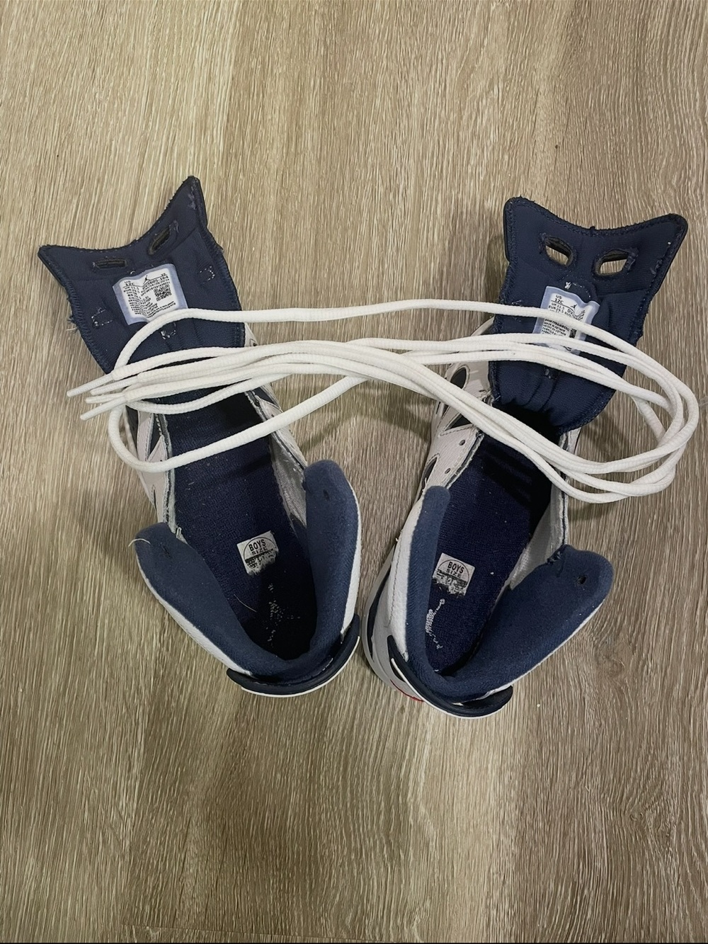 EUC Jordan Kids Navy and White High-Top Sneakers Size 12c - Picture 13 of 13